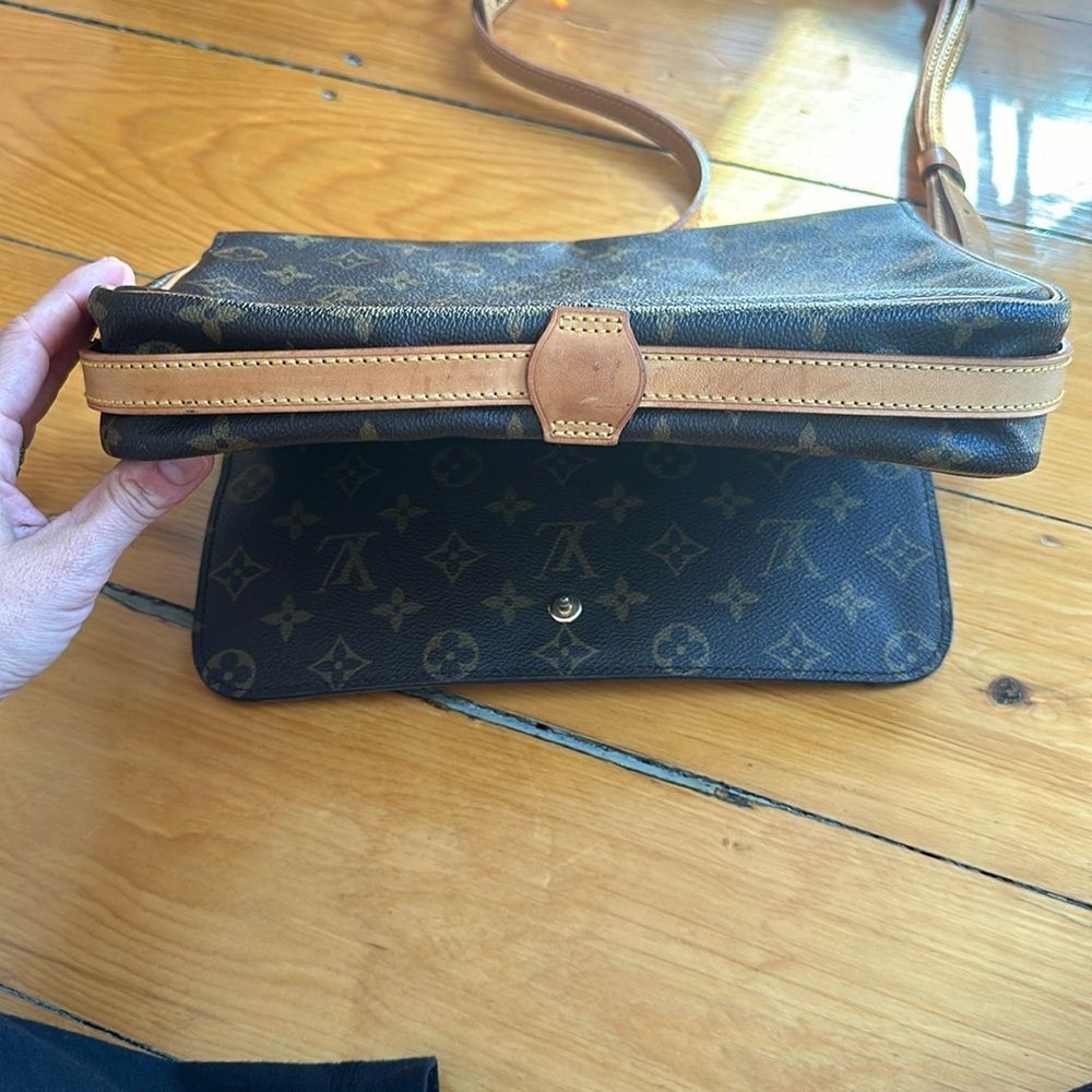 Authentic Vintage Louis Vuitton Saint Germain 28 - Picture 7 of 16